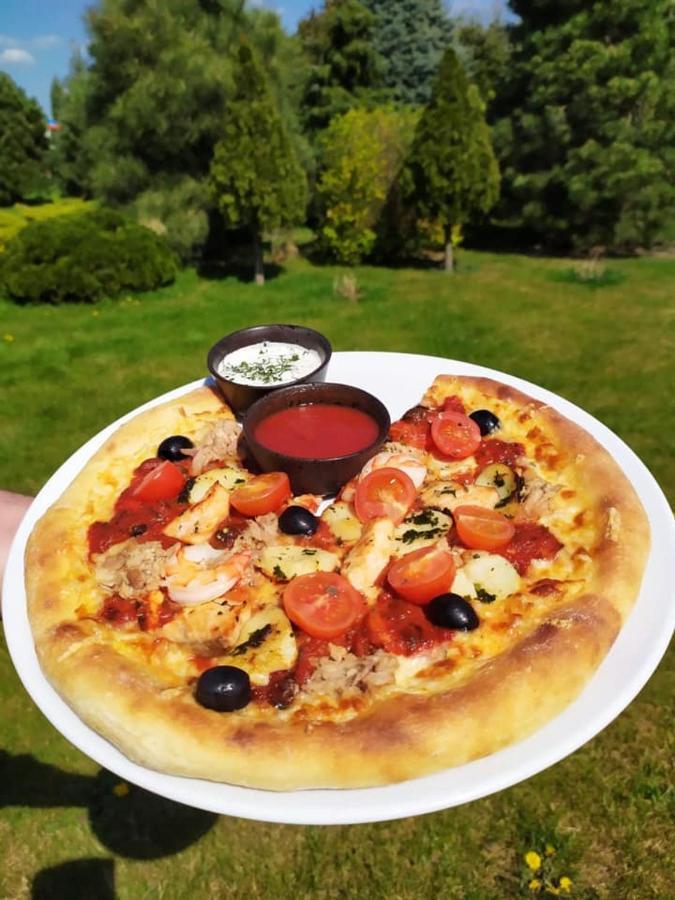 Bialy Dom Henlex Hotel Restauracja بوزنان المظهر الخارجي الصورة