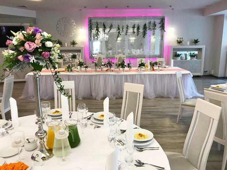 Bialy Dom Henlex Hotel Restauracja بوزنان المظهر الخارجي الصورة